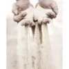 Bild HANDS IN SAND