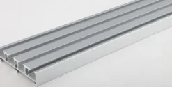 Vorhangschiene 4-läufig silber